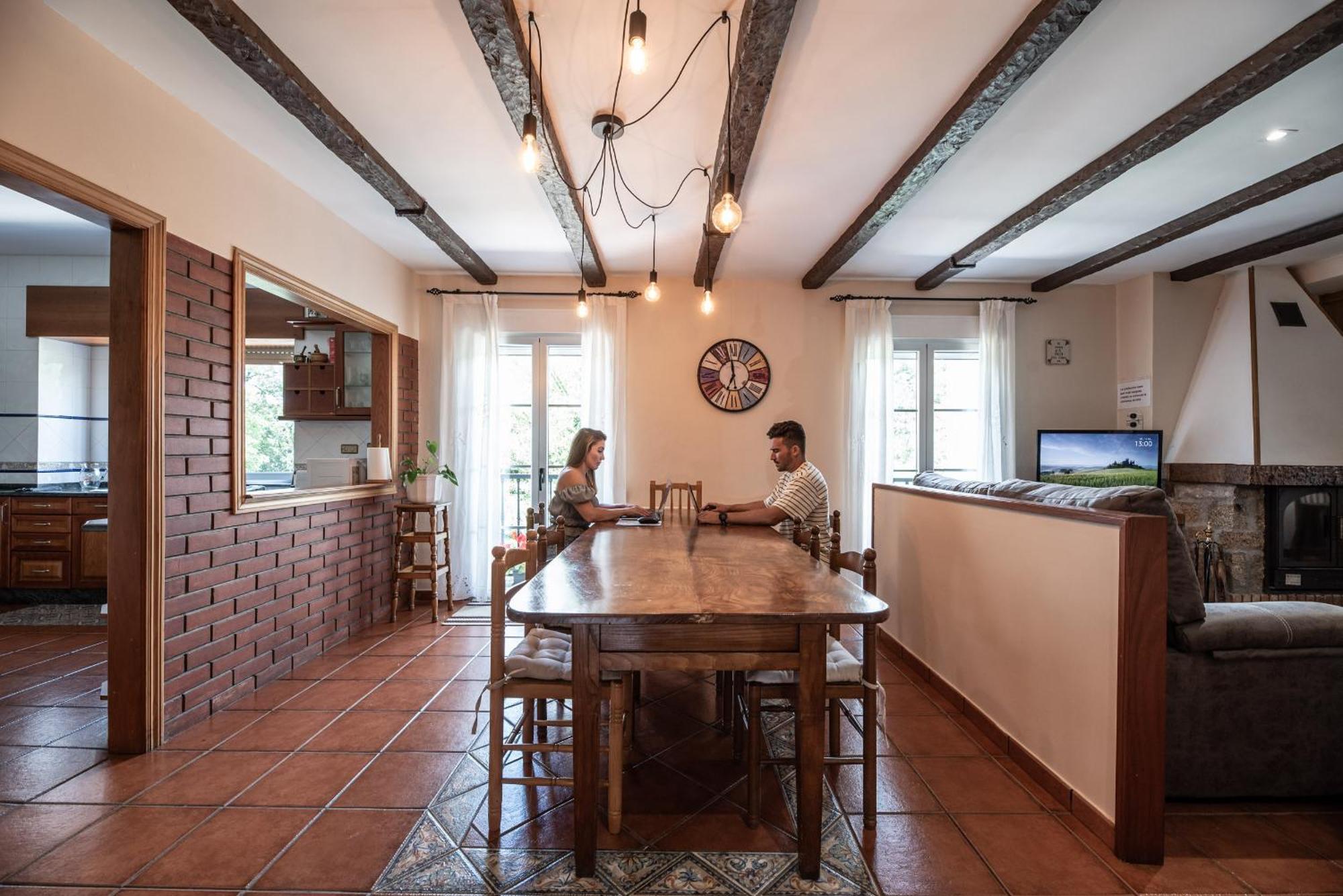 Ferienhaus Exclusiva Mariano Con Acceso Directo Al Rio Baralla